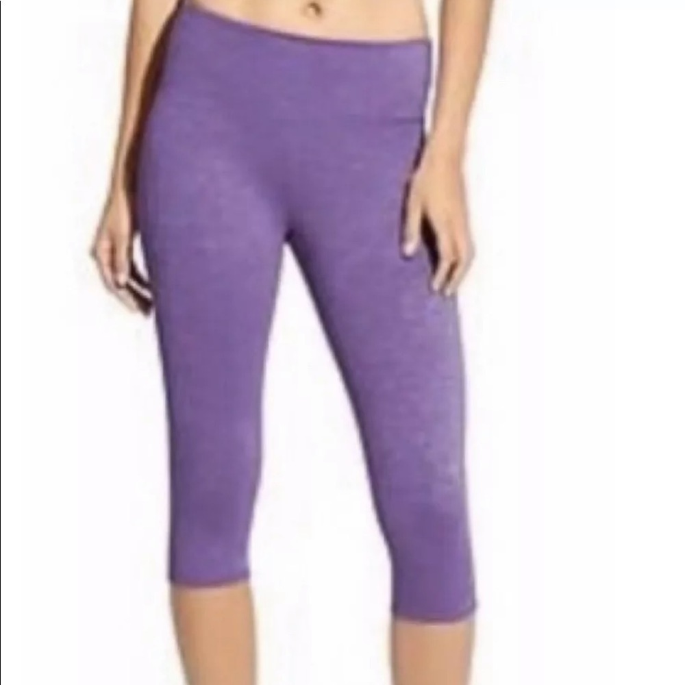 athleta Chaturanga Quest Knicker Crop Capri Yoga Size Small Purple.